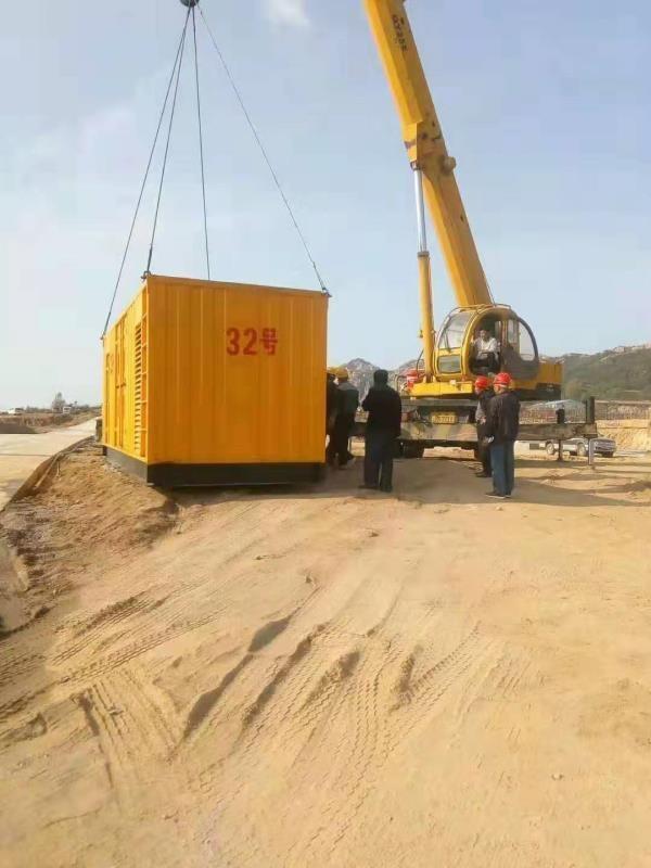 800KW租賃低噪音發電機專業優質服務保障