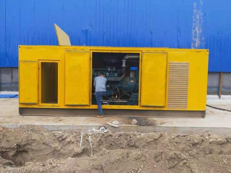 200KW靜音發電車出租專業出租租賃服務啟動