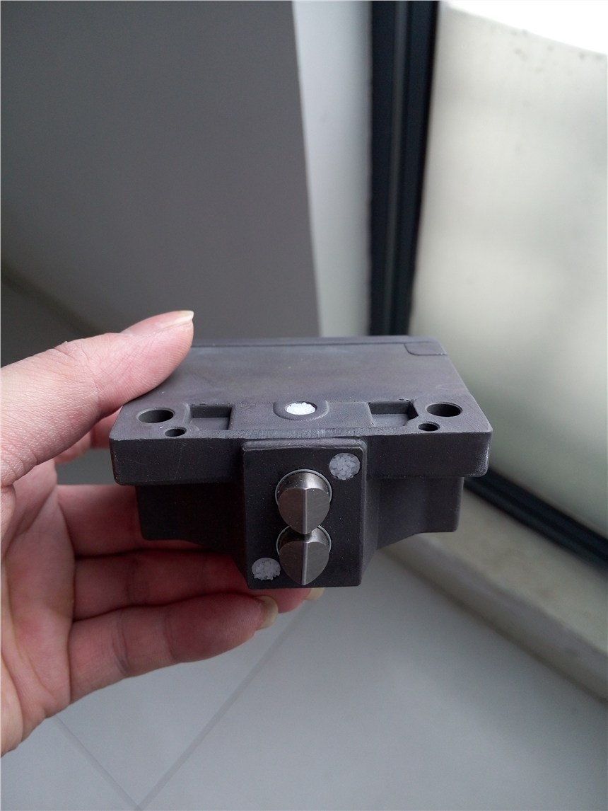 :肇慶傳感器NBB20-U1-Z2聯(lián)系電話