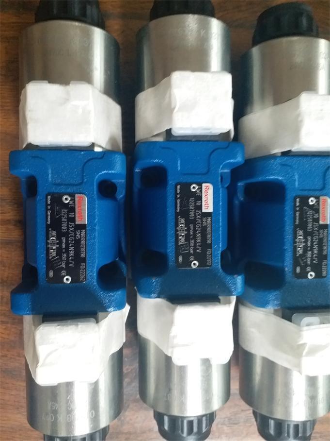 R900588201 4WE10E3X/CG24N9K4 ʿRexroth 