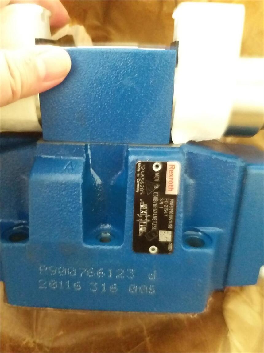 ϲCD701 AK02-MV*GN-NN