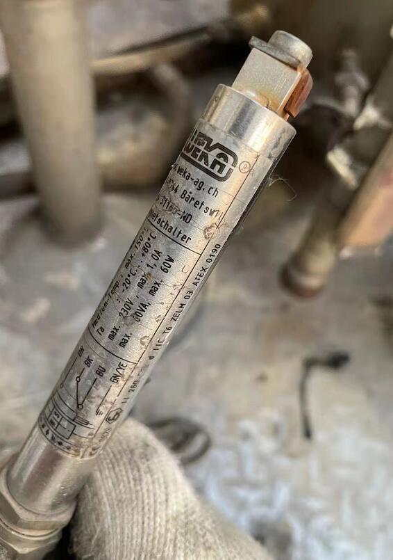ؼDANOTHERM   CAH 150 C H 411 3R3+-10%