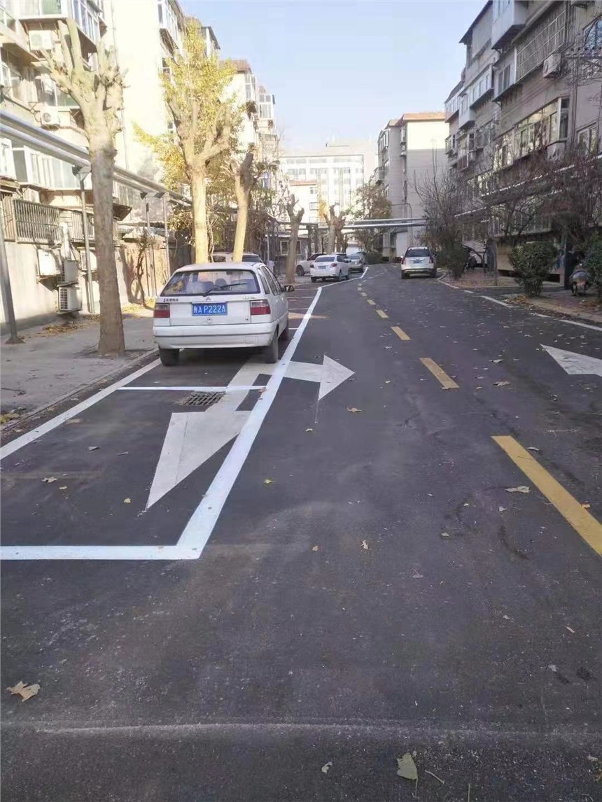 (j)L^(q)܇λ
