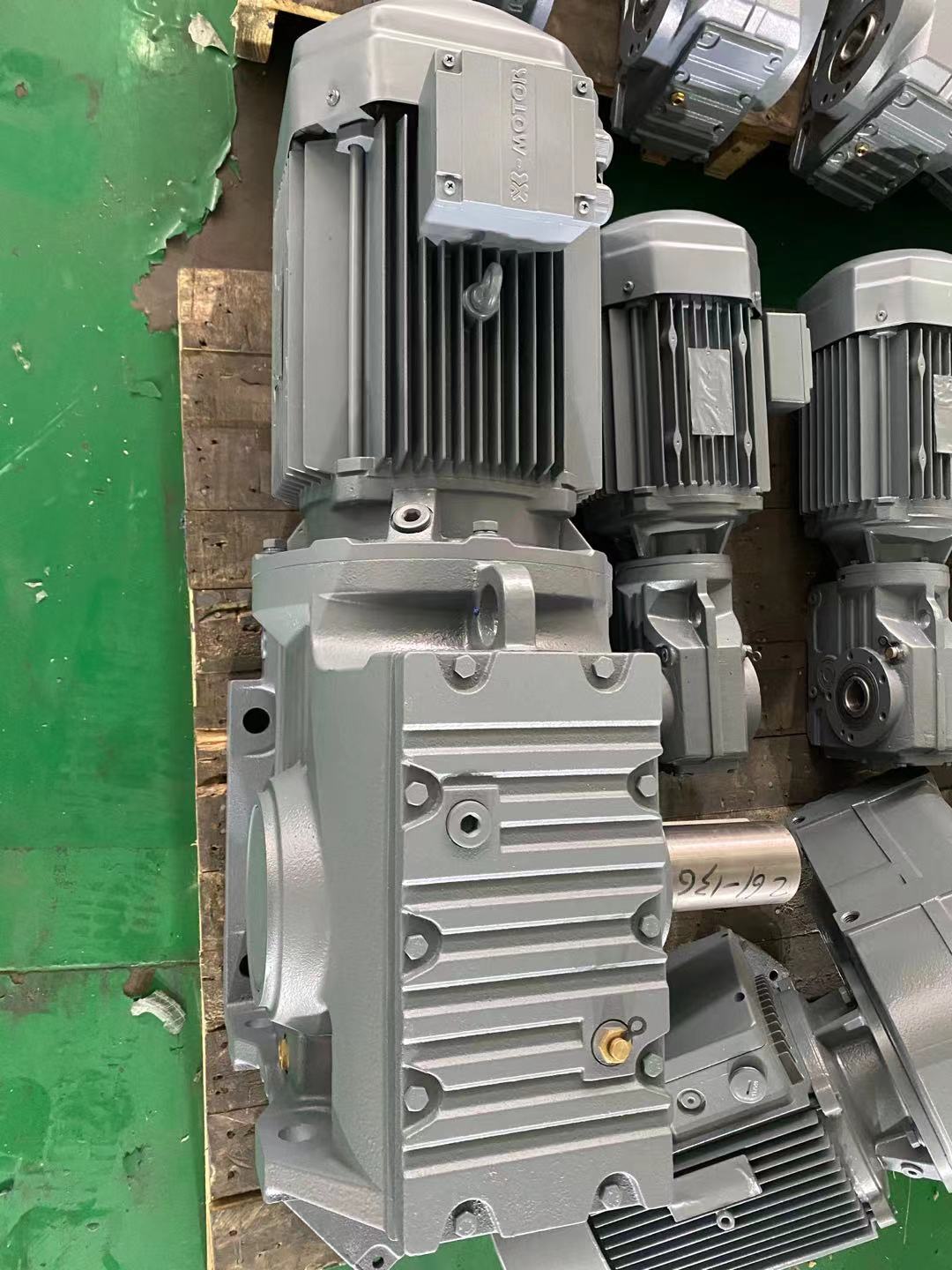 KA77-YVP1.5KW-45.16M2B-270直軸減速機FDAF88