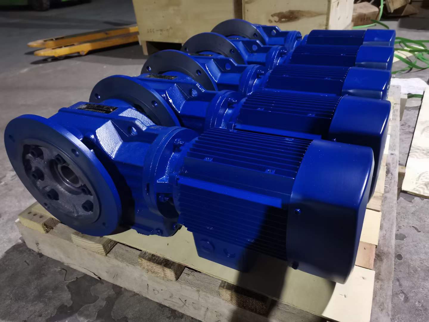 S47-Y0.25KW-84M1B攪拌減速機(jī)DLSAF05