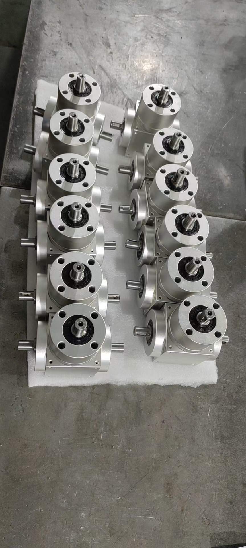 SA57-Y0.37KW-82M1D35-180pٙC(j)DLFHF02