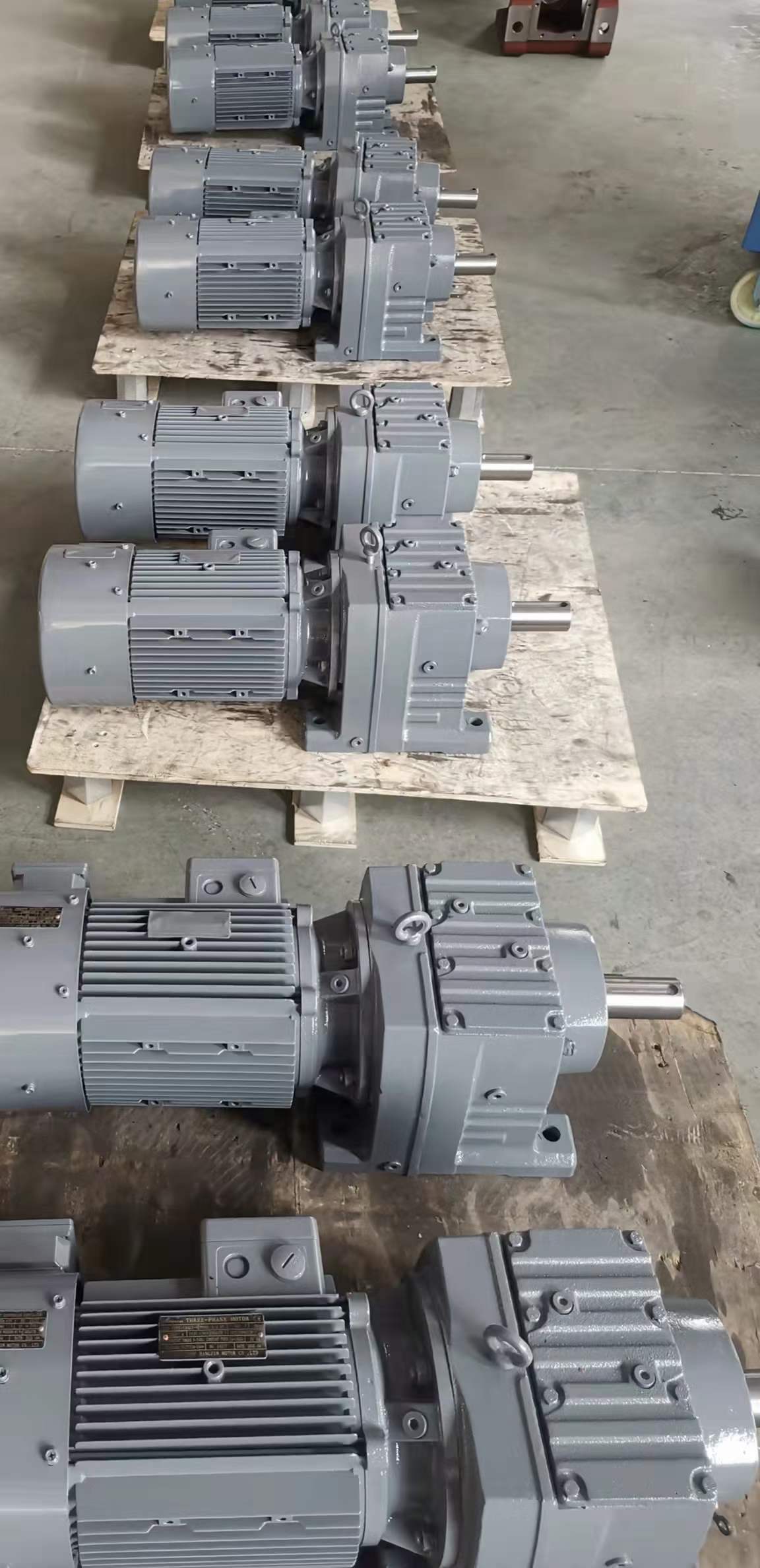R38-Y1.5KW-15.6M1行星減速機MC2REHT02