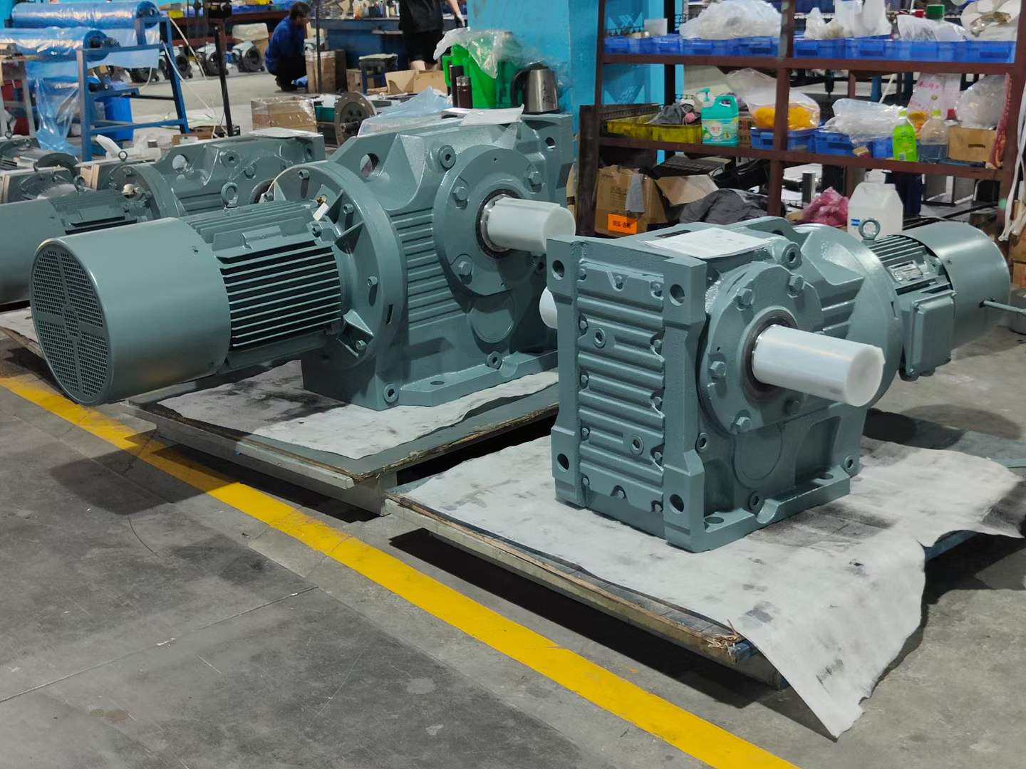 RF17-Y0.37KW-35M1-140直軸減速機K68