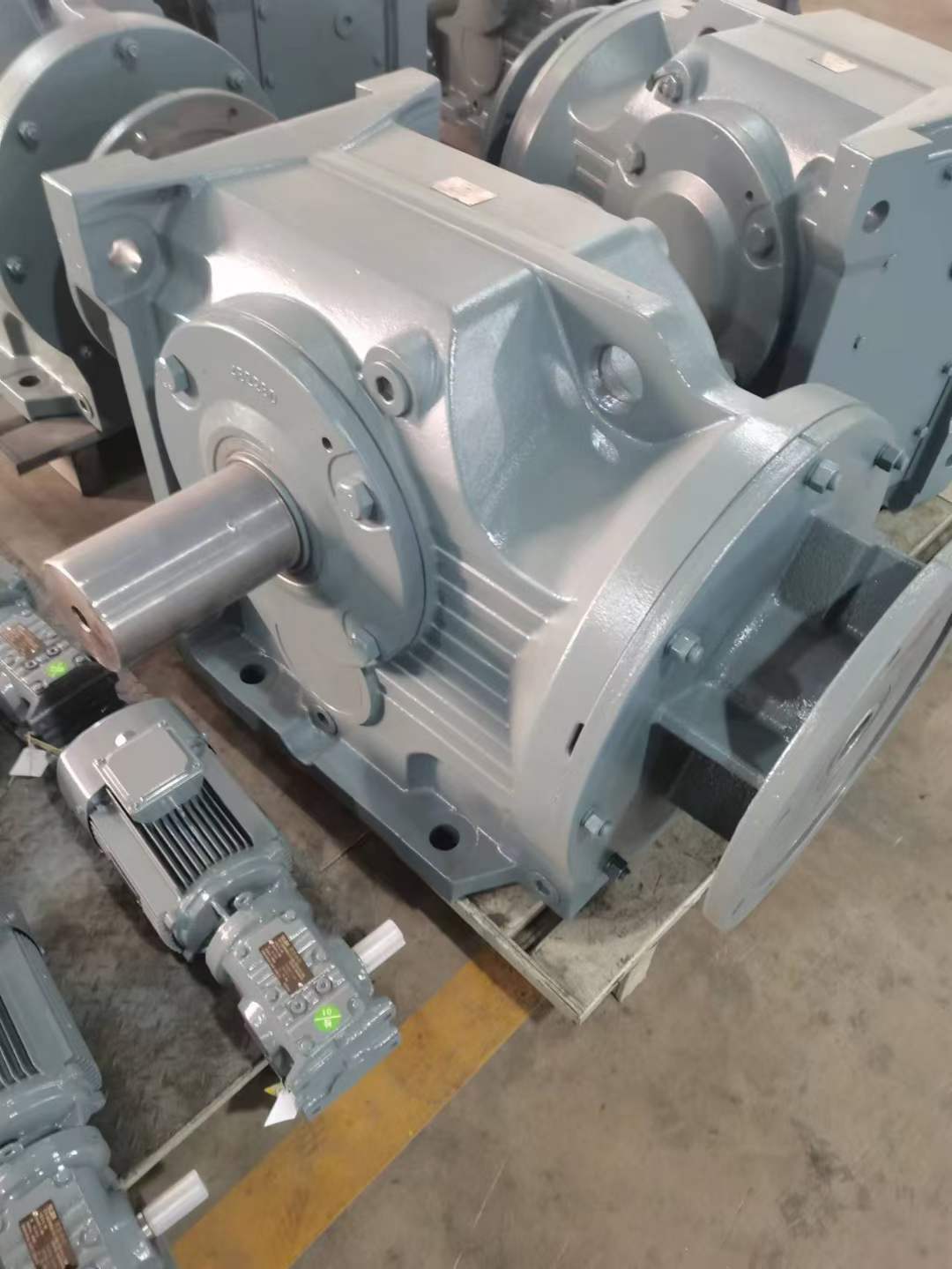 R97-YZ18.5KW-5.29M1平行減速機T6-1:5