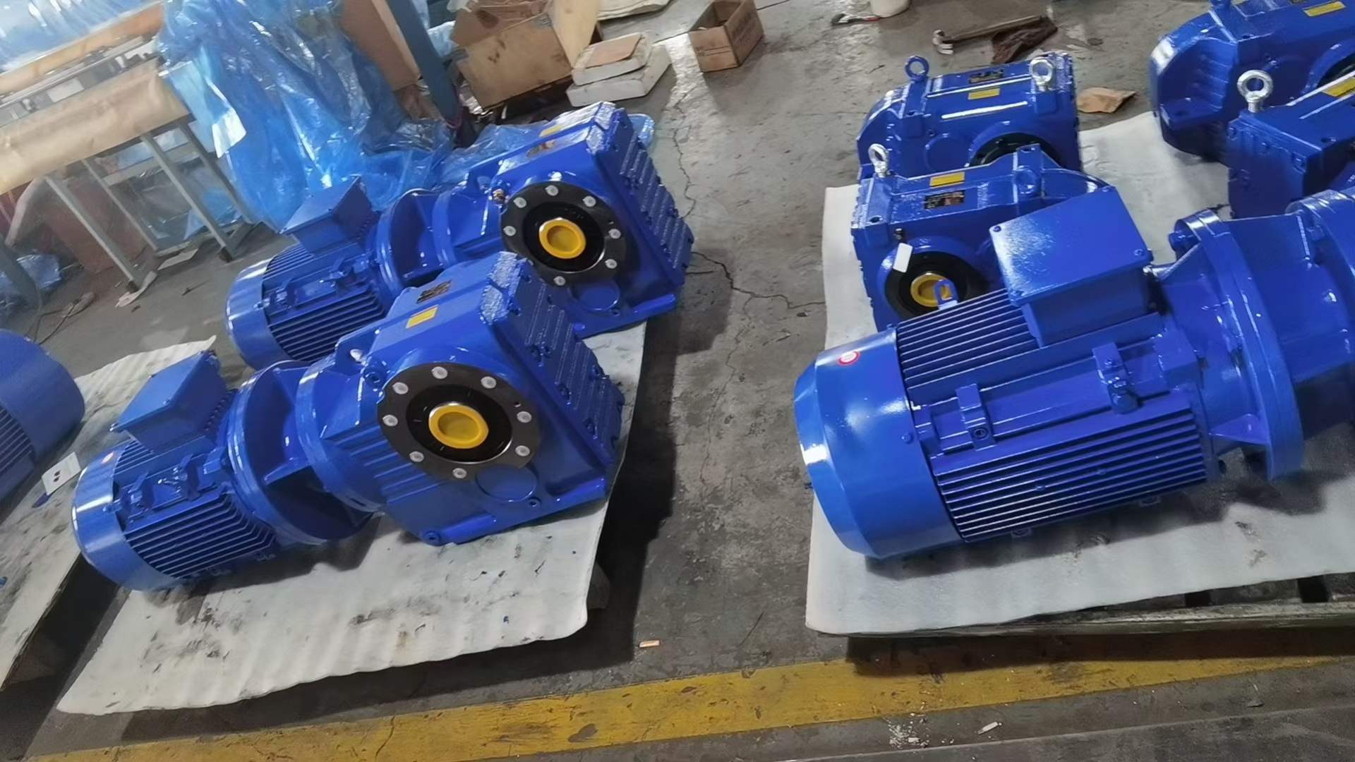 S67-Y1.5KW-83.57M1A-270制動減速機MC3PEST03