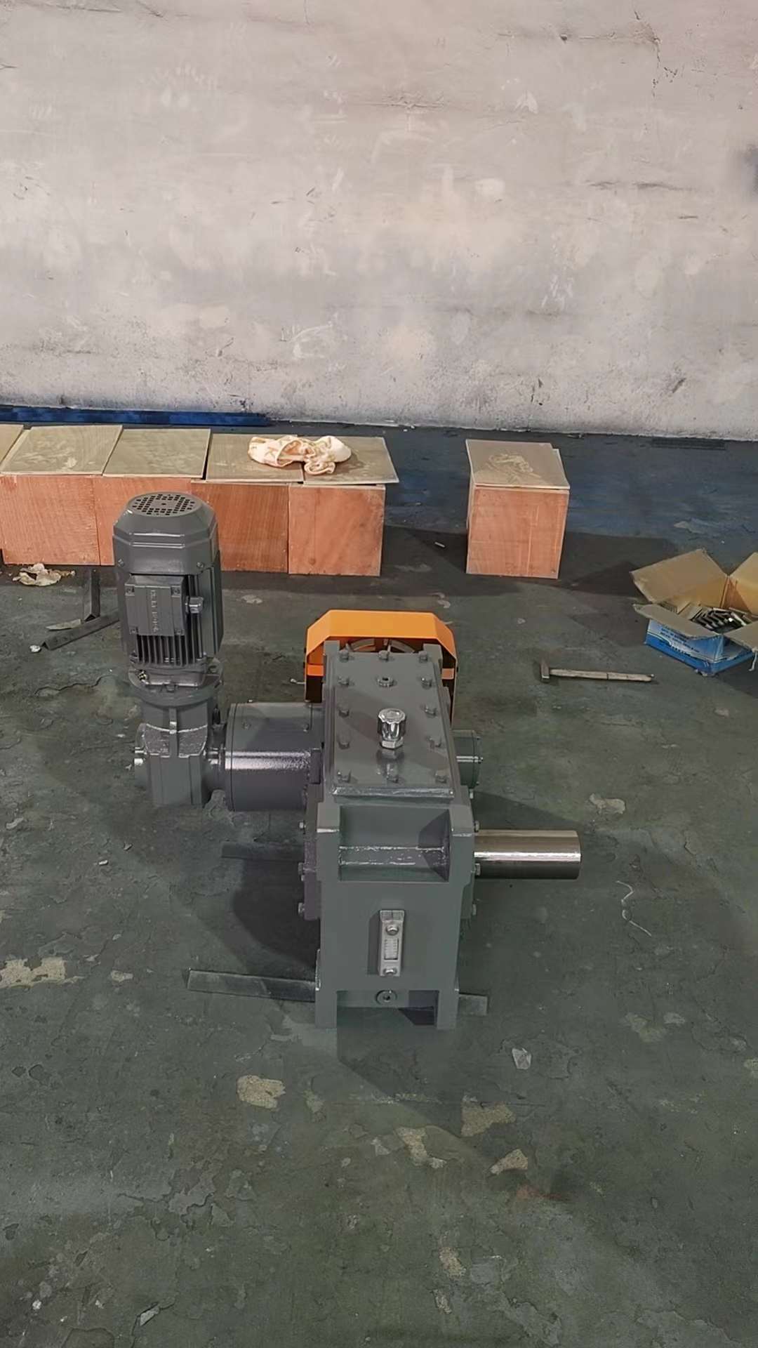 SA57-Y0.37KW-82M1D35-180pٙC(j)DLFHF02
