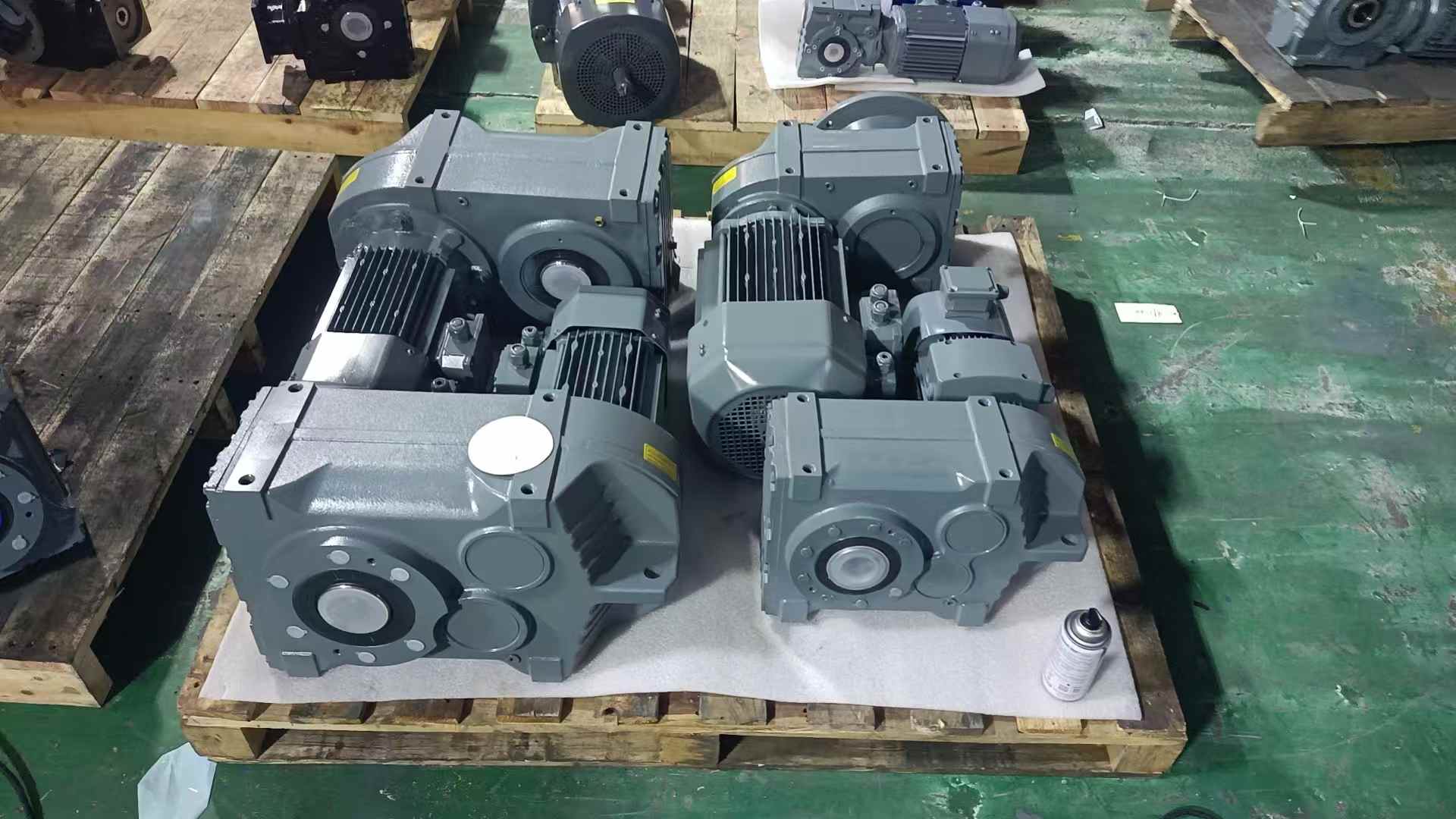 KAT77-YEJ4KW-25.62M1法蘭減速機FZAZ148