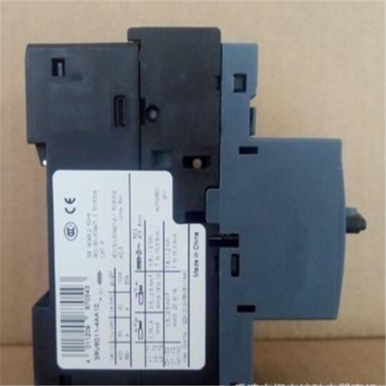 SIEMENS·3RV1021-4DA10