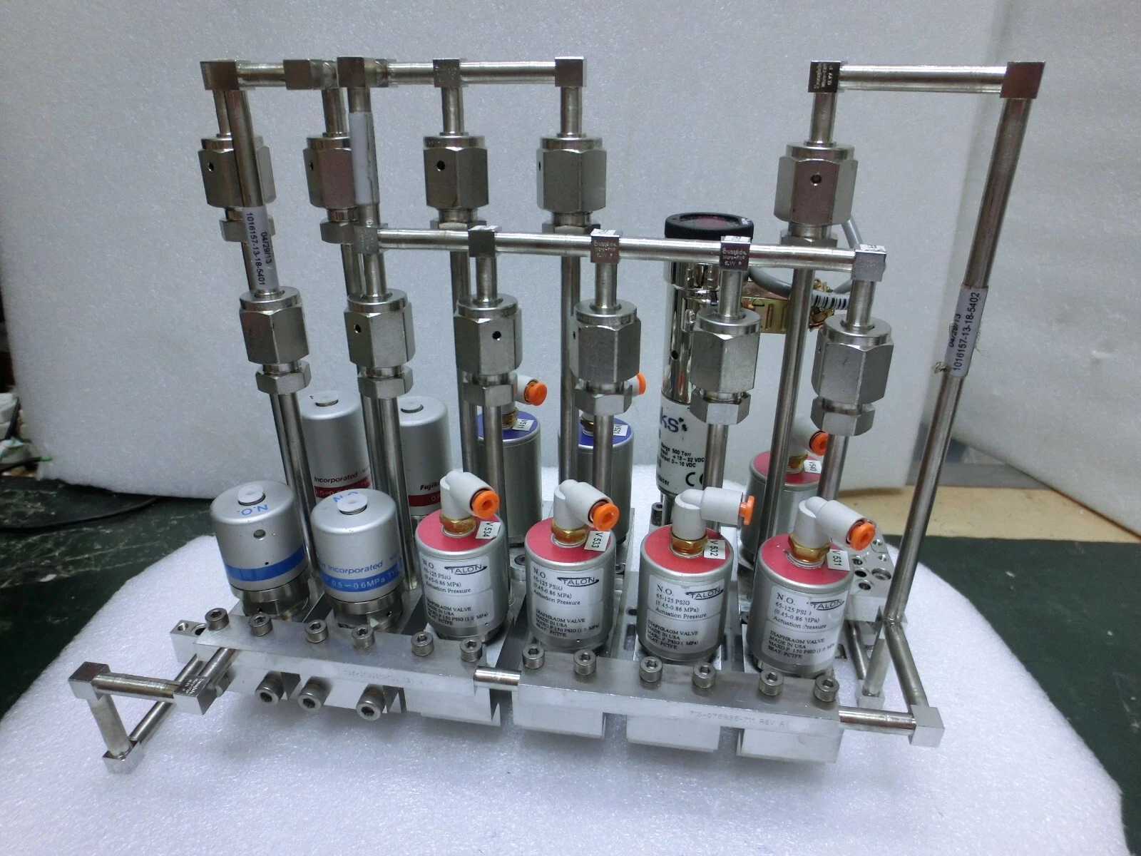 MKS, P/N 842B12PCJ2GC