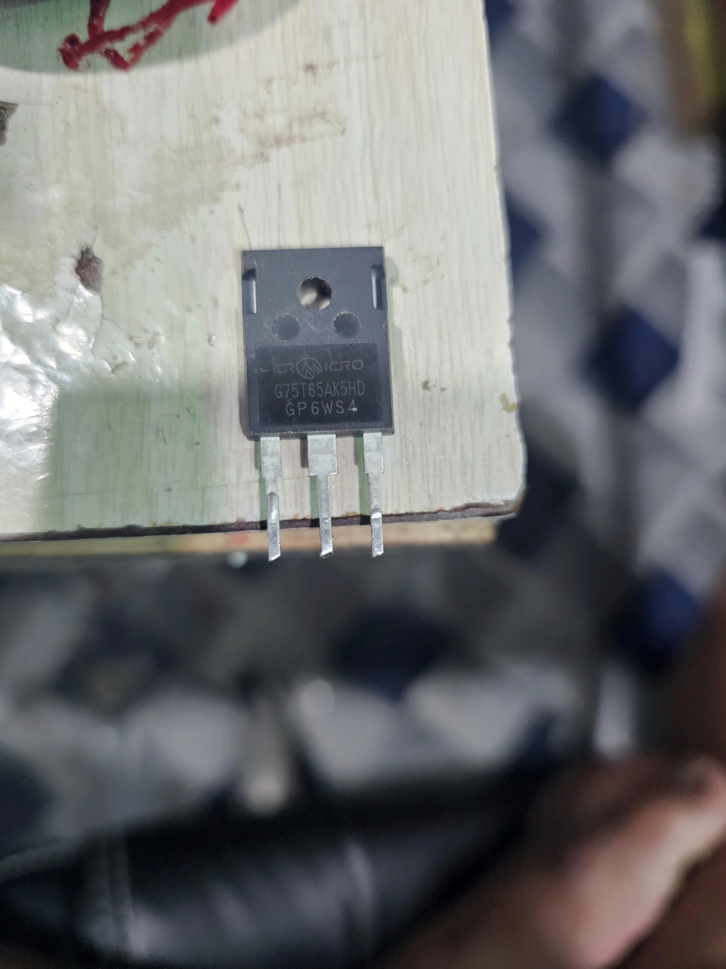 IC оƬ AUPS4067D3-B  ͺ RJR26FX103R ƷBOURNS    IGF